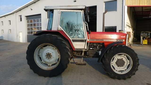 Traktor MASSEY FERGUSON 3085 DynaShift