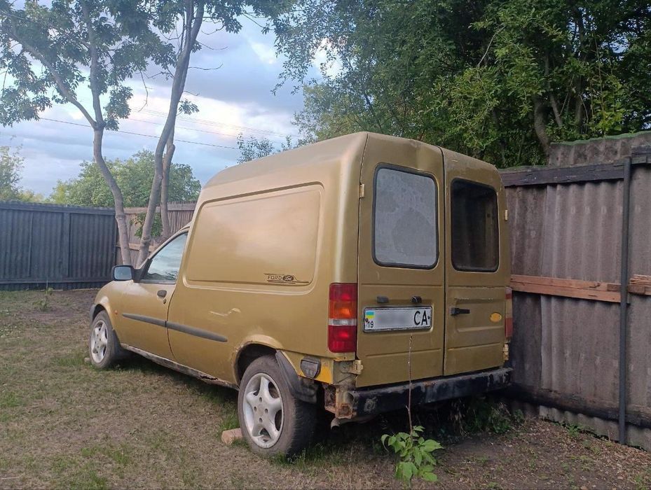 Продам автомобіль Ford