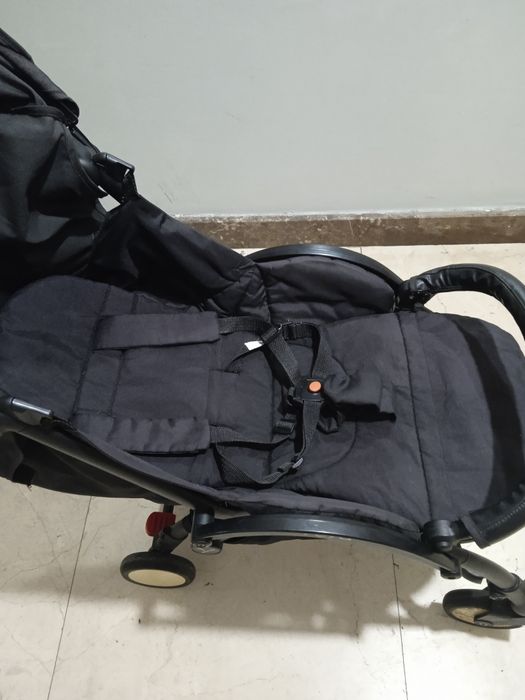 прогулянкова коляска YOYA