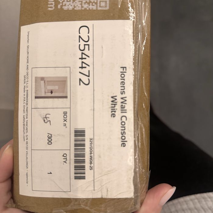 Consola de parede nova* NUNCA USADA NA CAIXA- sklum