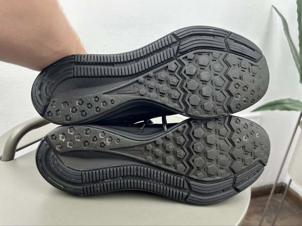 Оригінал! Кросівки Nike Downshifter 44 розмір 03436