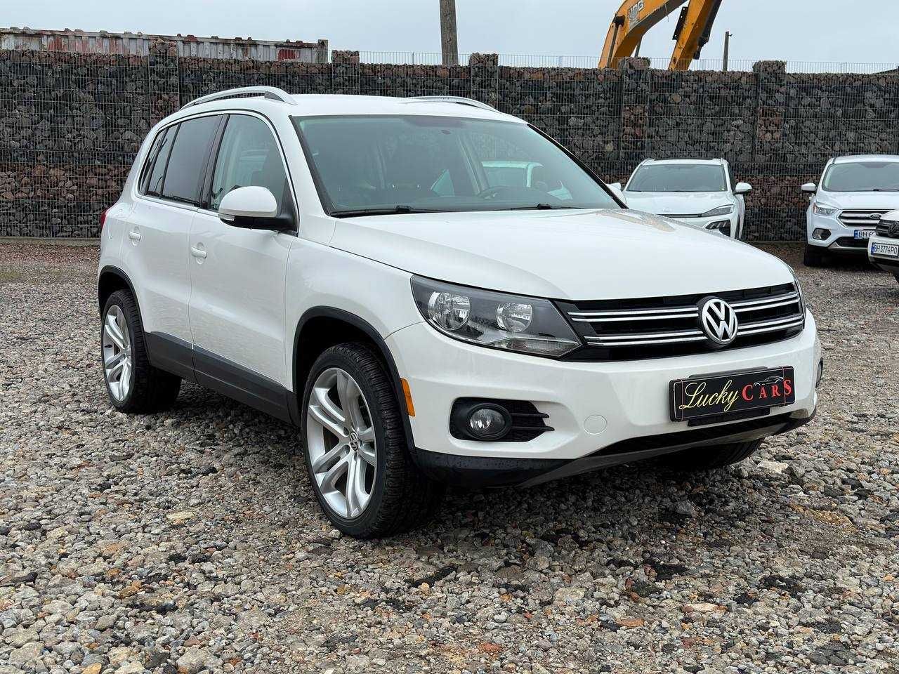 Авто Volkswagen Tiguan 2012