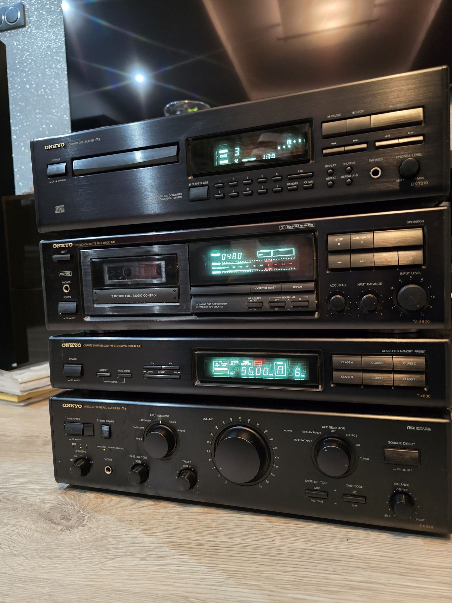 Wieża Onkyo   stereo