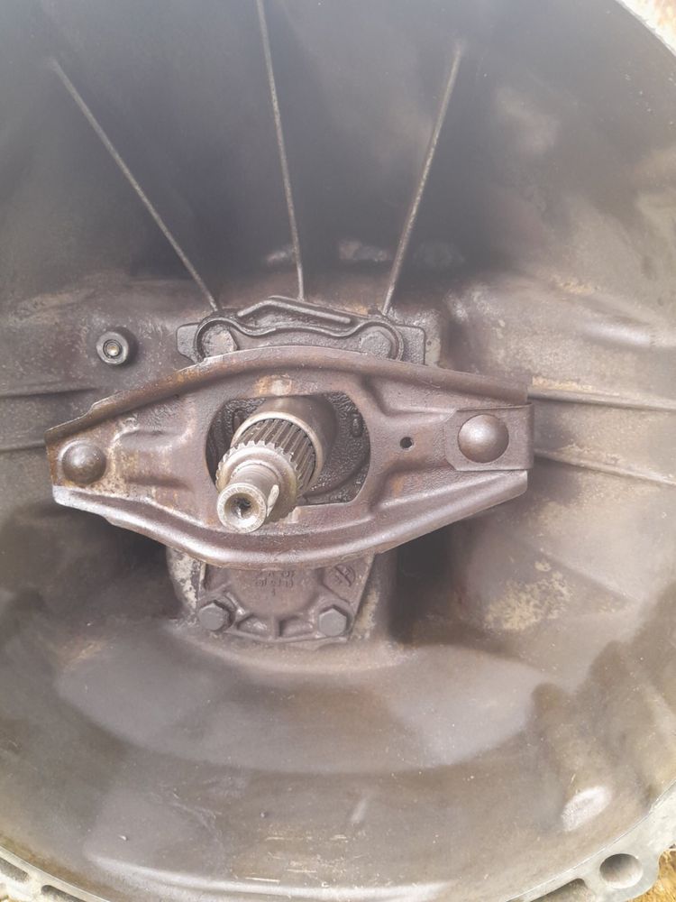 Коробка mersedes w 124