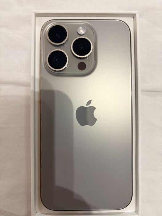 Iphone 15 pro cinza 128GB novo