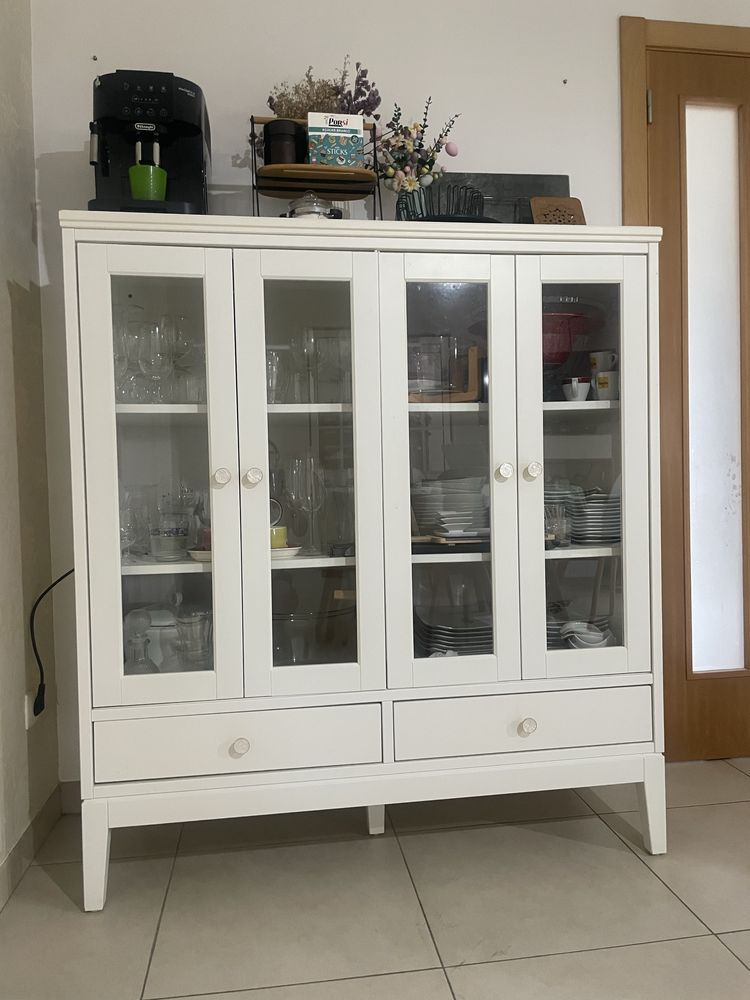 Louceiro/vitrine ikea