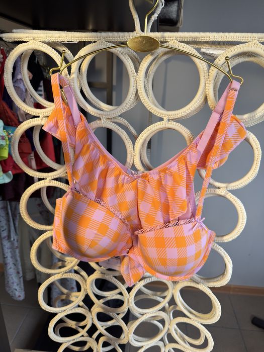 Продам білизну цілим лотом,білизна уся нова брендова