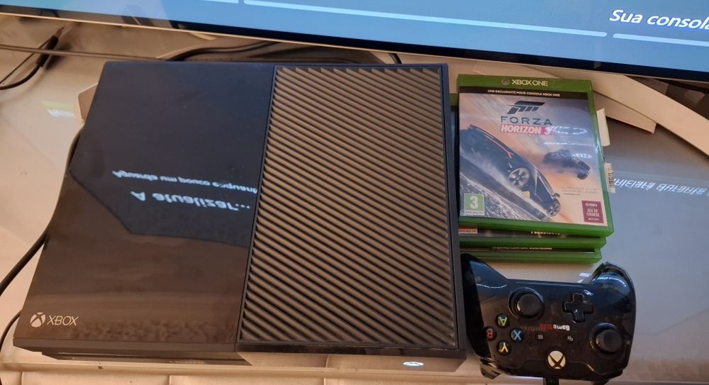 Xbox One 500Gb + 3 Jogos