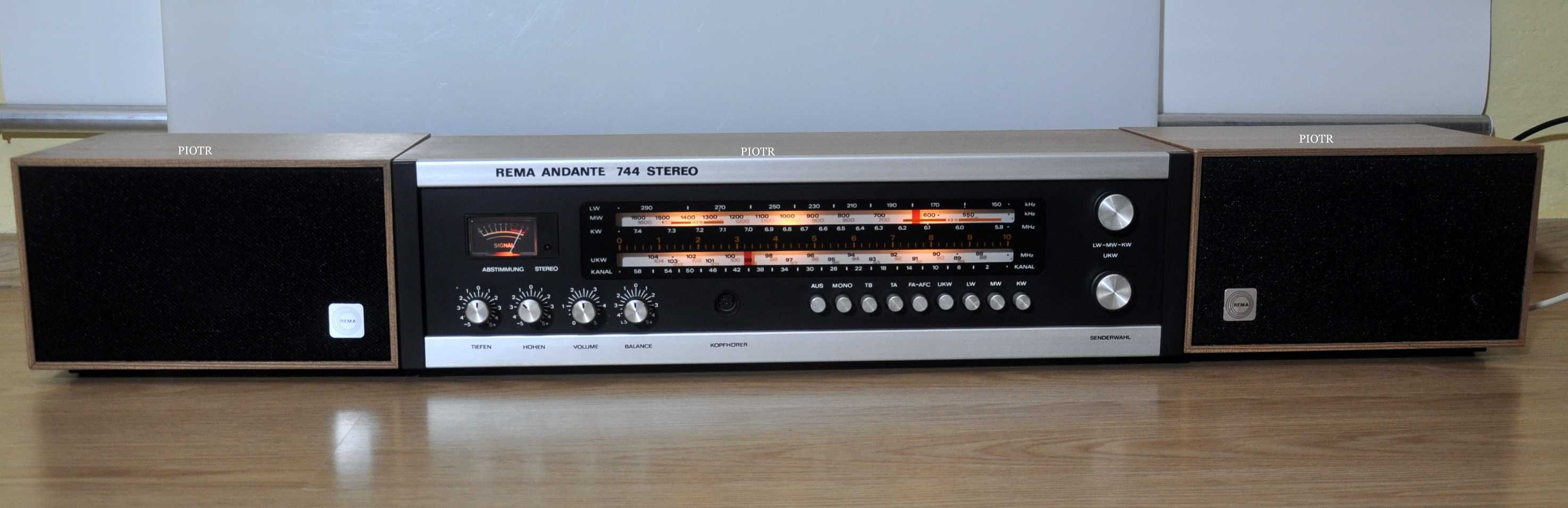 Amplituner REMA ANDANTE 744 Stereo z kolumnami. Oryginał