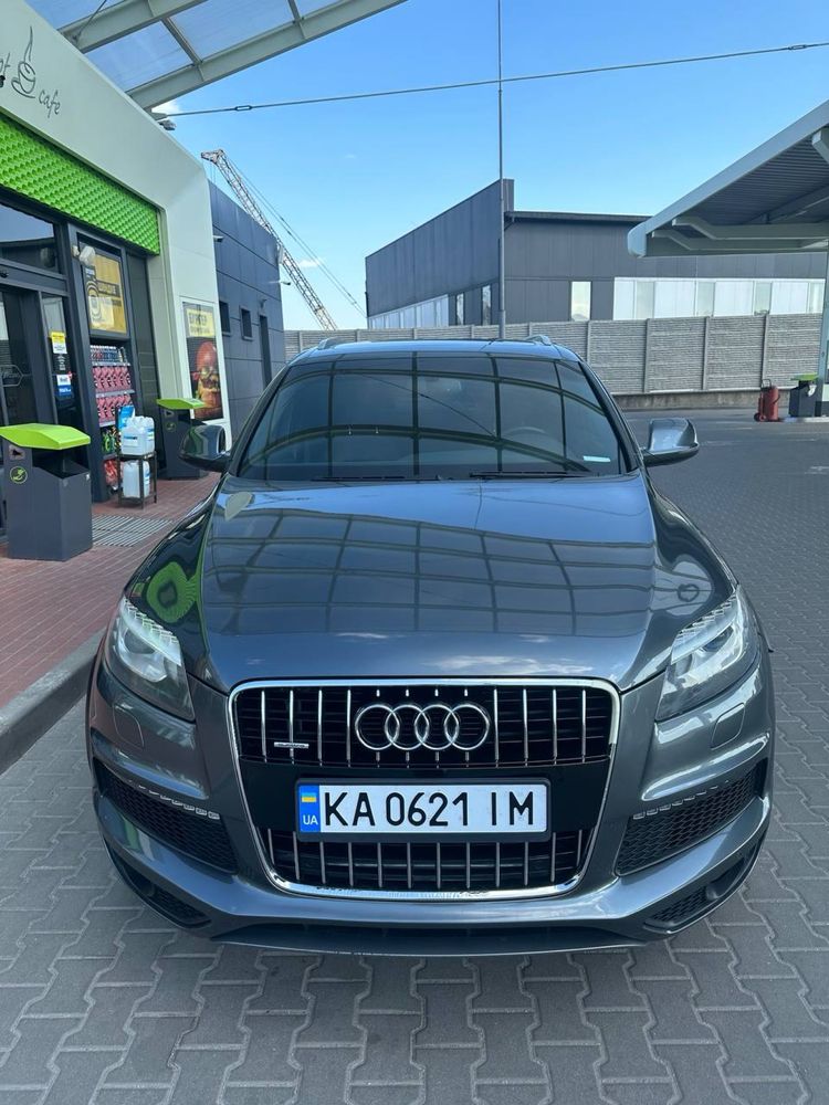 Продам свою Audi Q7 S-Line Supercharger 3.0 (333к.с.) на пневмо