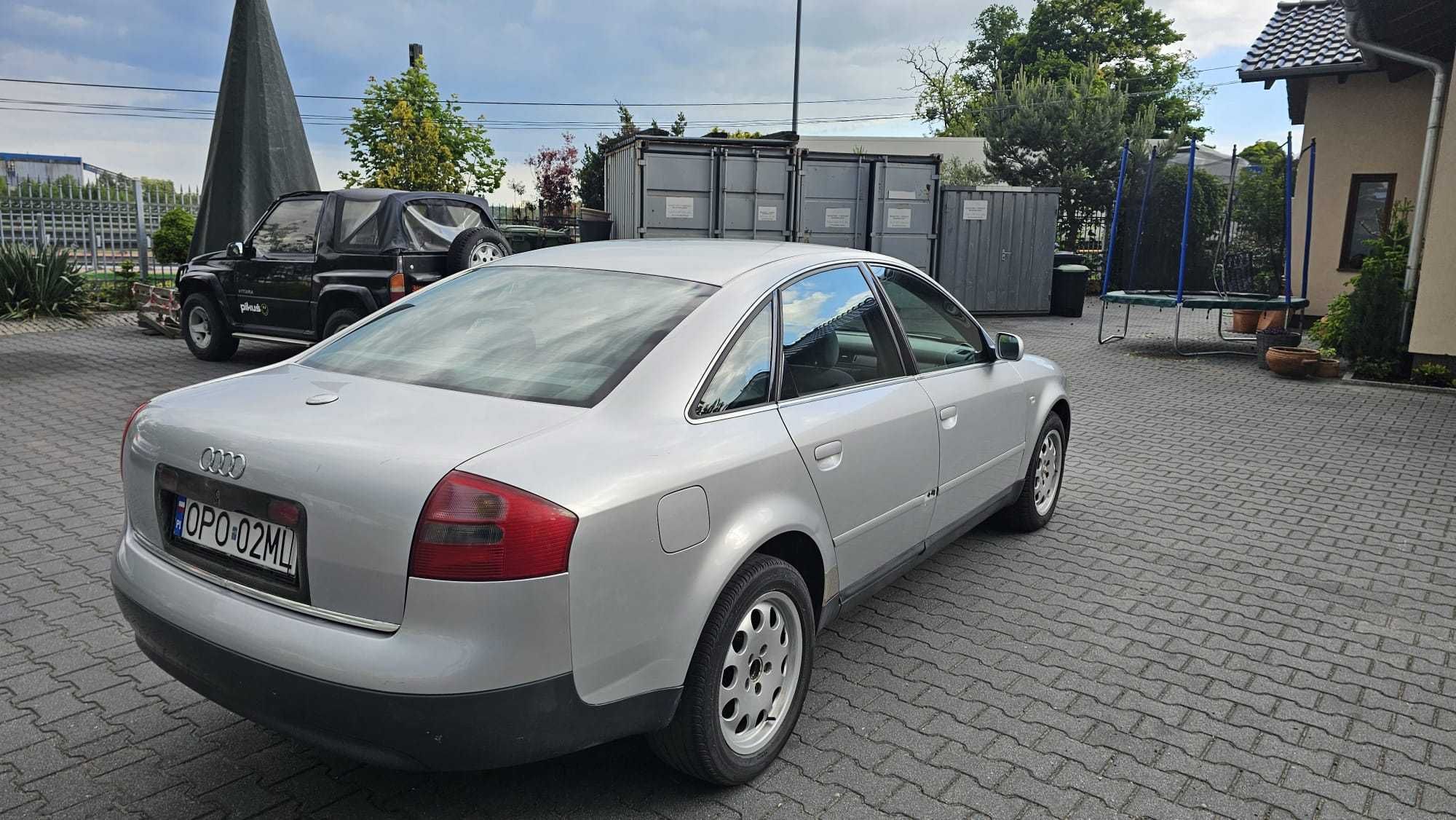 AUDI A6 2.5 TDI sedan