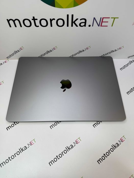 MacBook Air 15 2023 M3 8CPU/10GPU 8RAM 256SSD Space Gray 127 цикл 100%