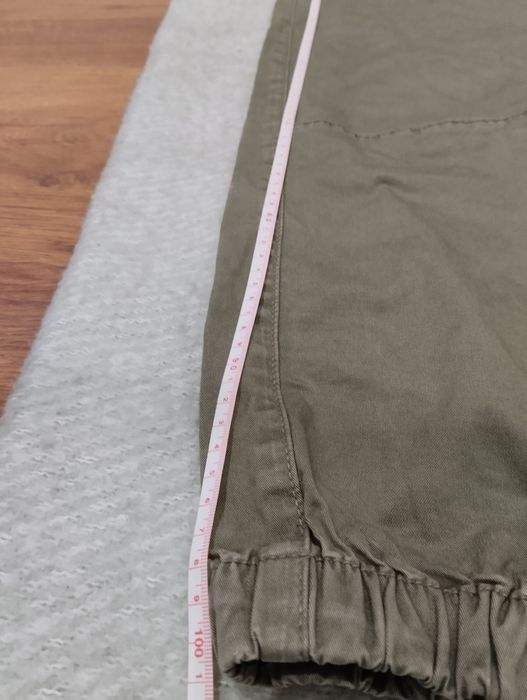 Beżowe męskie spodnie ~ Cropp ~ XS używane