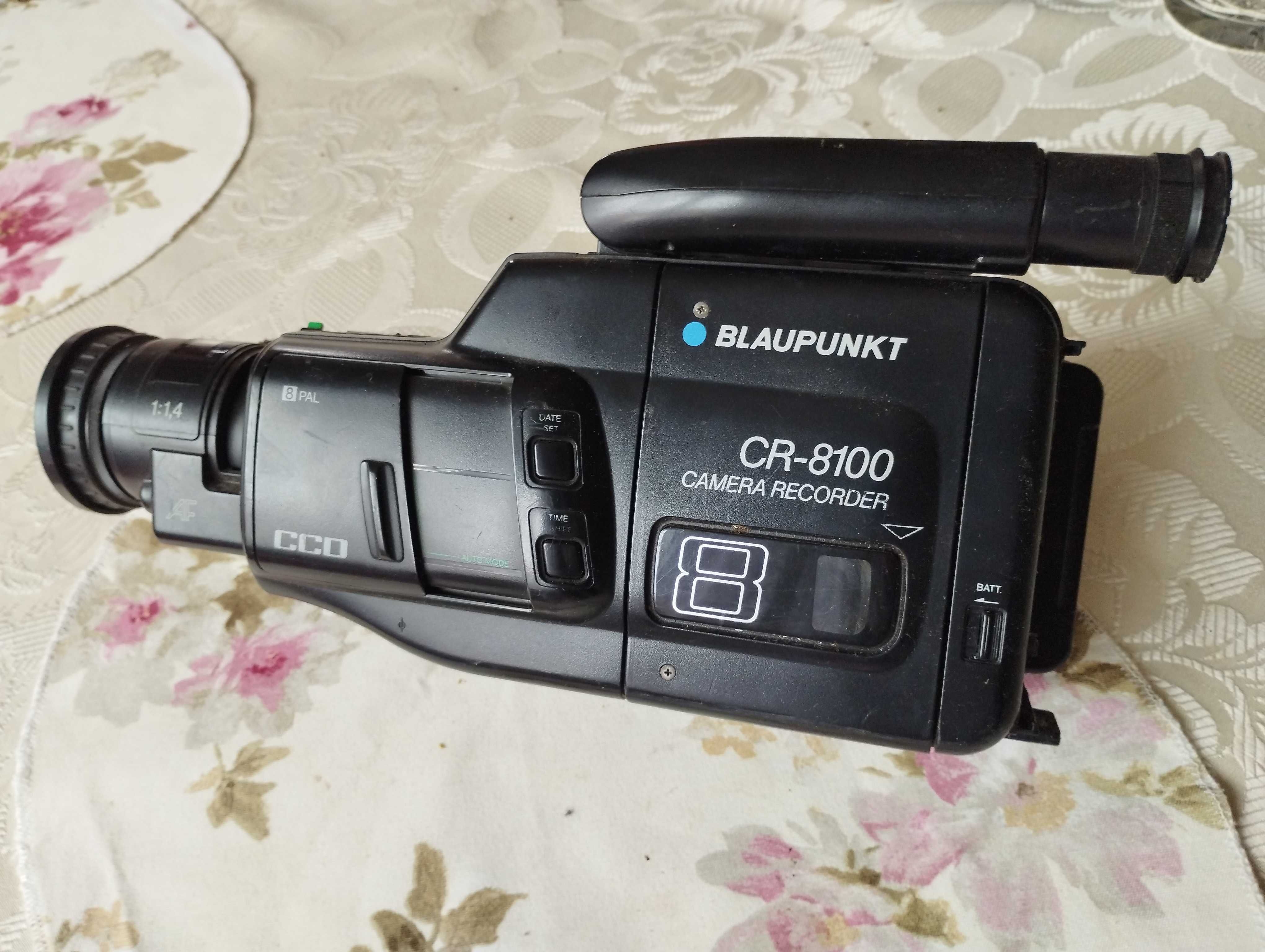 Retro Kamera Blaupunkt CR - 8100 z ładowarką , na kasety