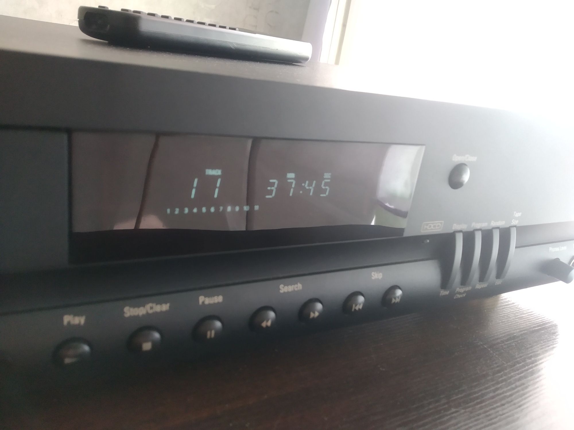 Програвач Harman Kardon HD 760
