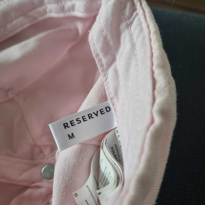 Czapka z daszkiem reserved