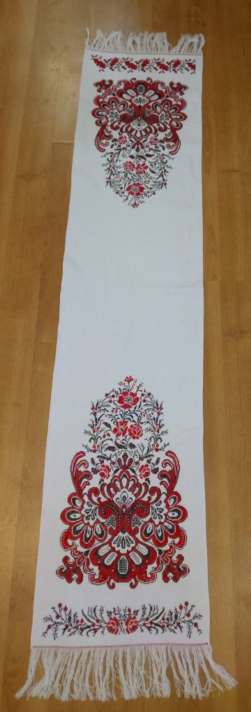 Вишитий рушник          .