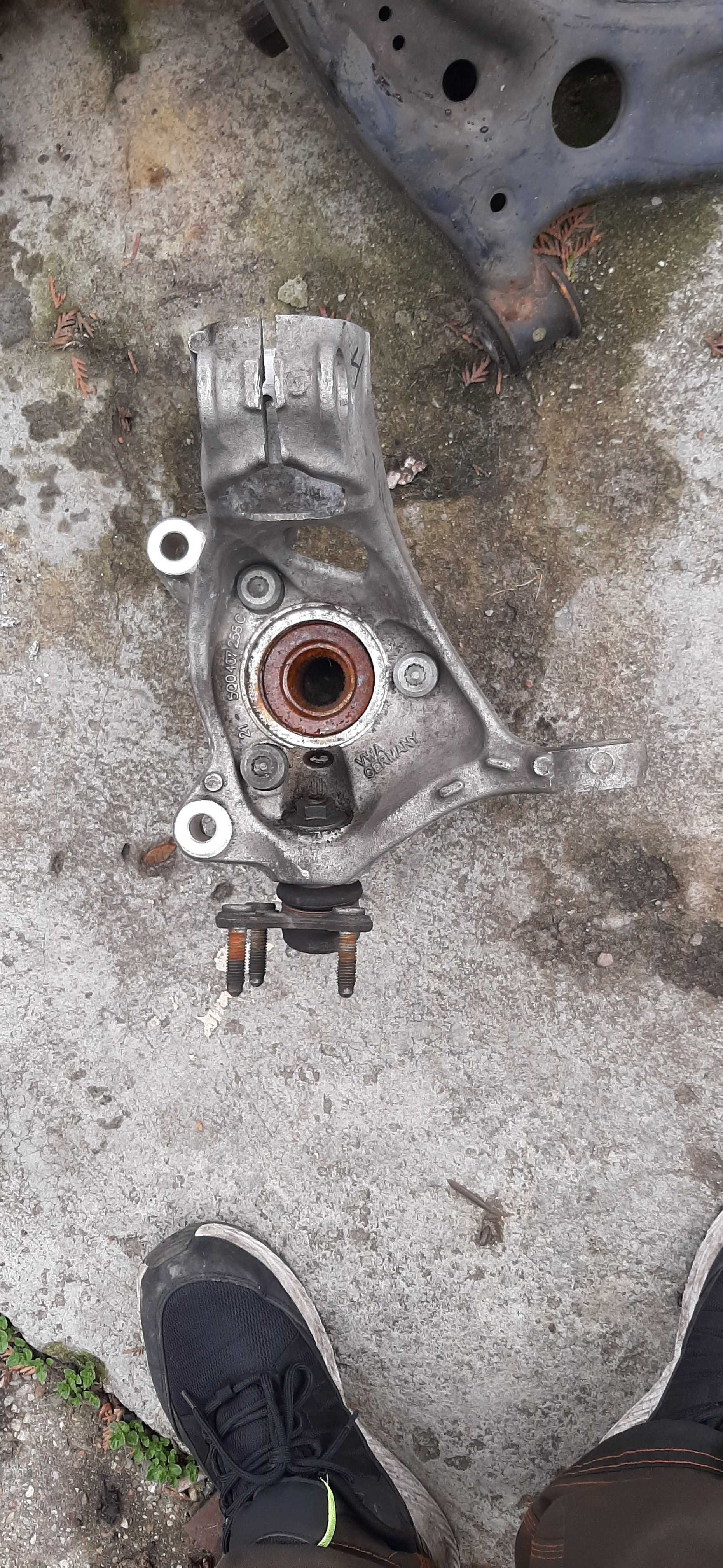 zwrotnica prawy przód vw seat skoda audi