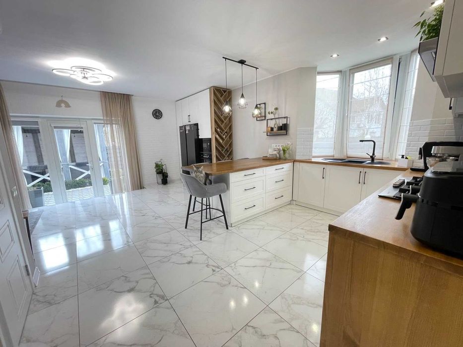 Шикарний дуплекс 163 м2, дуже класний ремонт. Гатне, Київська область