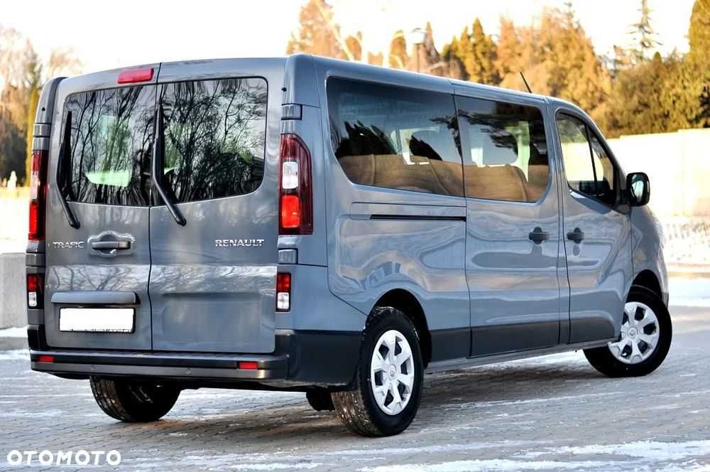 WYNAJEM BUSÓW 9 osobowych