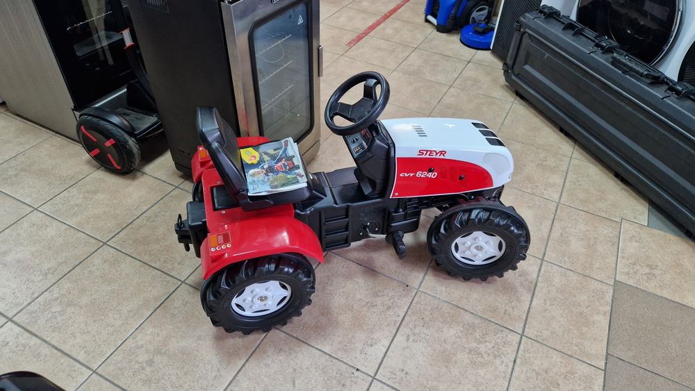 Педальний трактор Rolly Toys Steyr Made in Germany