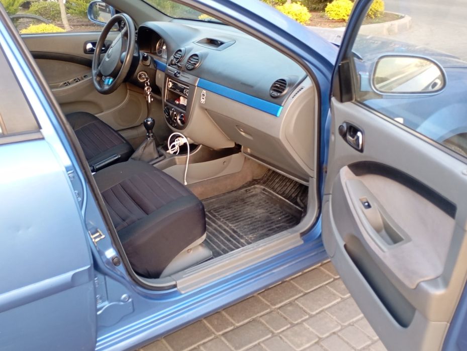 Продам Шевролет нубира