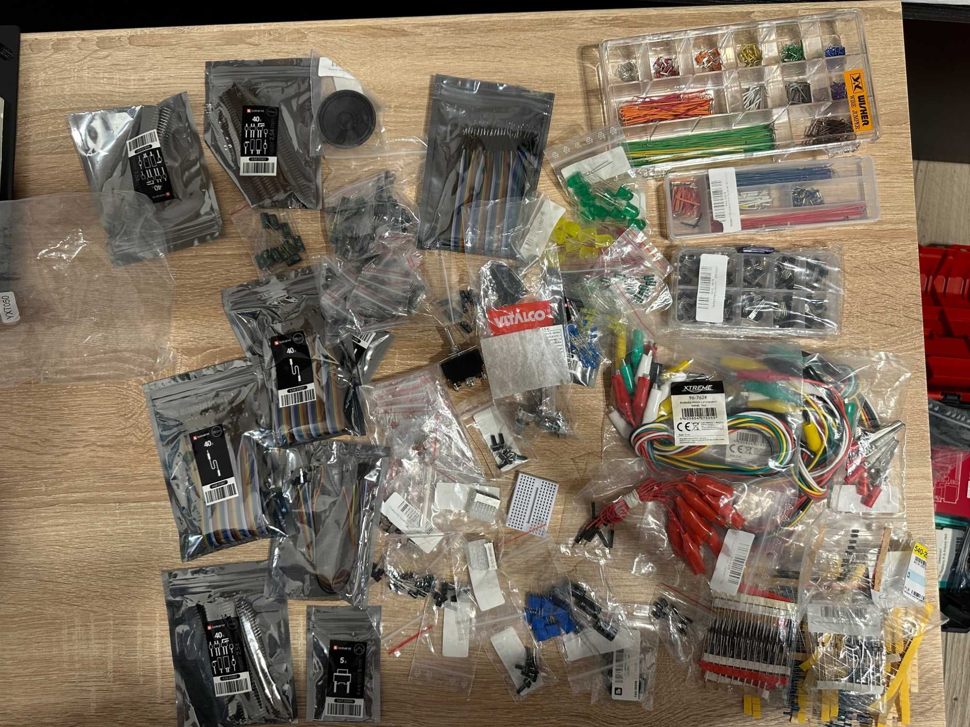 Mega Zestaw Arduino z różnymi płytkami, czujnikami,przewodami itd.