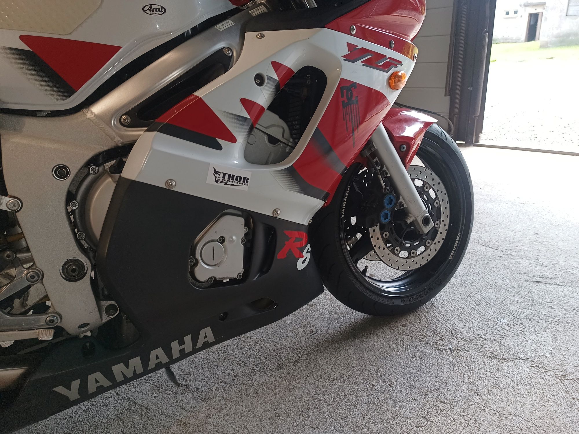 Yamaha yzf R6 RJ03 600
