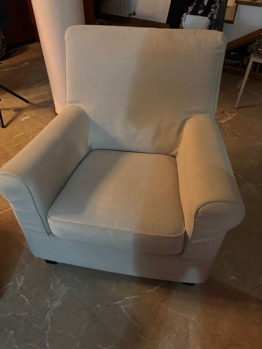 Sofá pequeno de sala