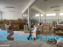 Armazém C/430m2 junto Autoestrada-Vila Nova Gaia