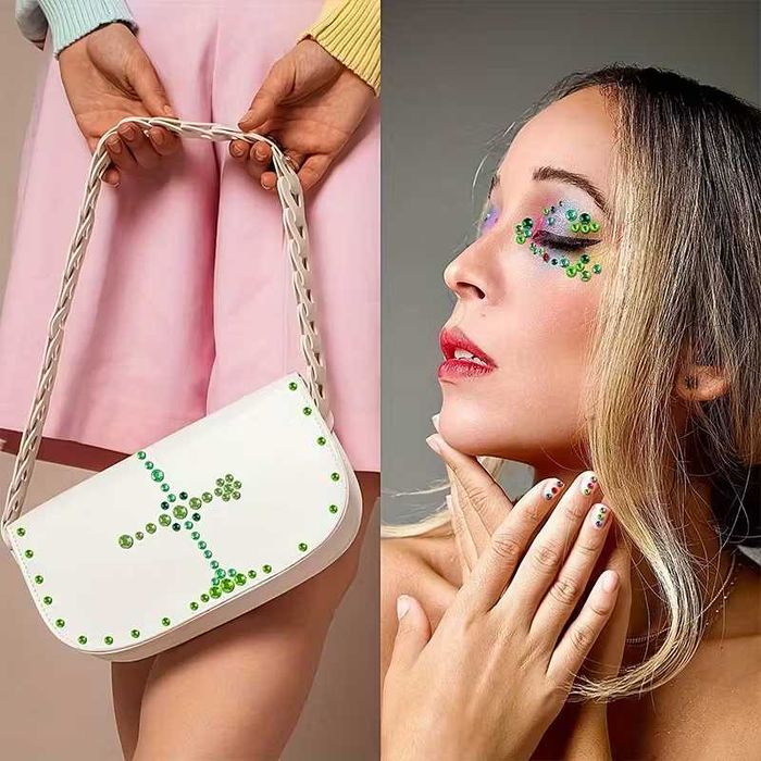 Adesivos strass para corpo e acessórios