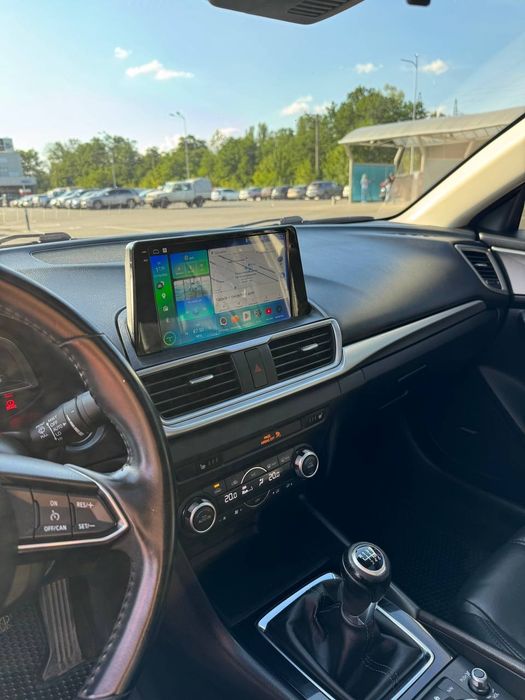 Продам Mazda 3 2017