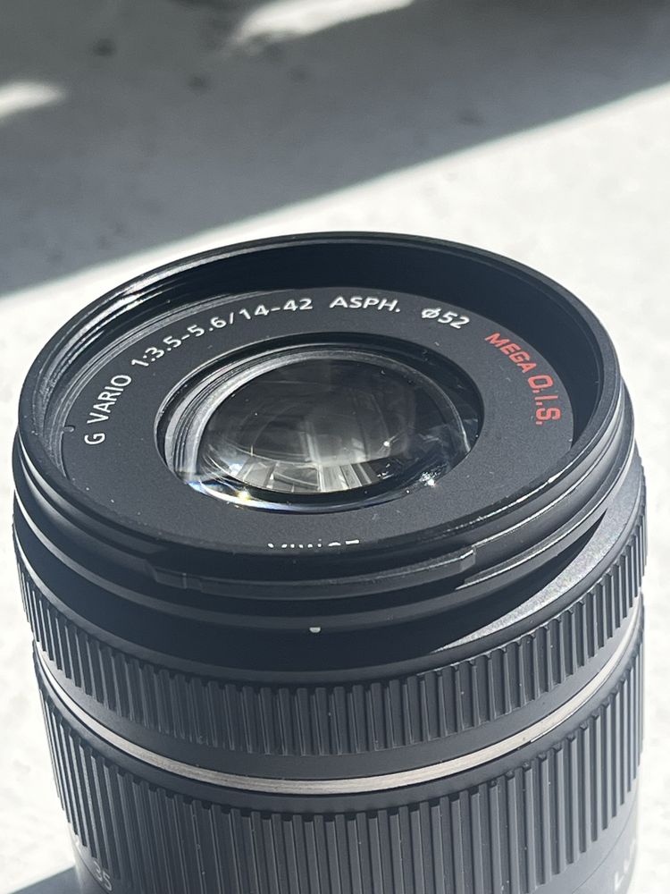 Lumix  g  vario 14-42