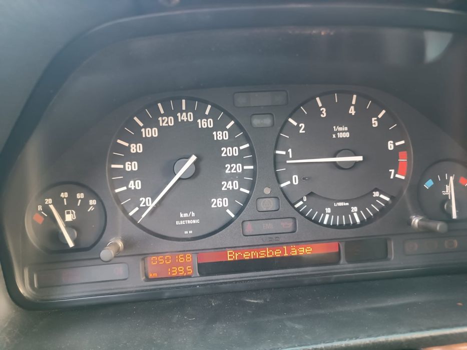 Bmw Seria 7 1988 rok 188km