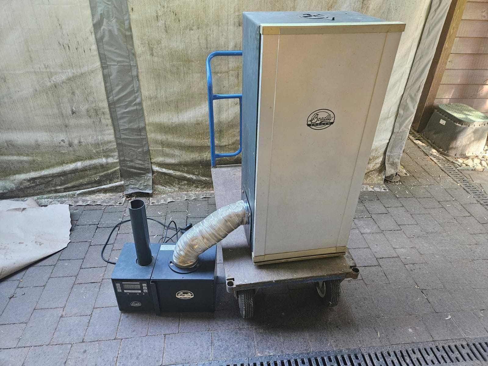 WĘDZARNIA BRADLEY SMOKERDIGITAL 6R+adapter na zimny dym+ 720 brykietow