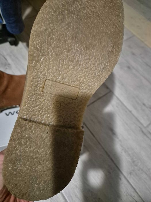 Buty Gino Rossi 42 zamsz nowe