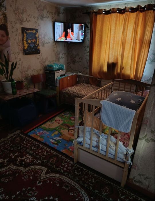 Здається пів Будинку на Ковалівці . Всі зручносиі, АГВ