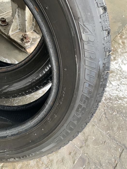 Колеса зимові bridgestone 195/65R15