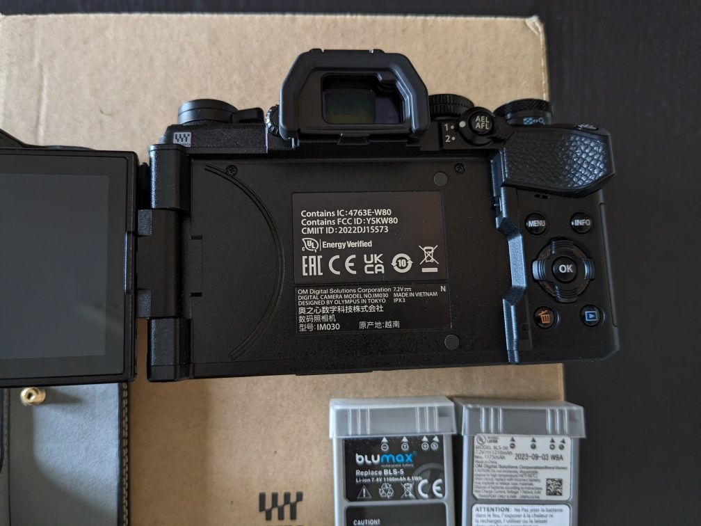 Olympus OM System OM-5