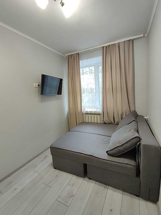 Продається 2-кімн квартира з ремонтом і меблями на вул. Узбецька