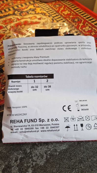 Neoprenowy stabilizator stawu skokowego