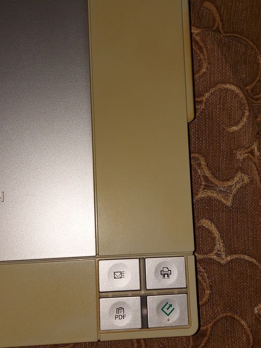 Планшетний  сканер Еpson perfection v10