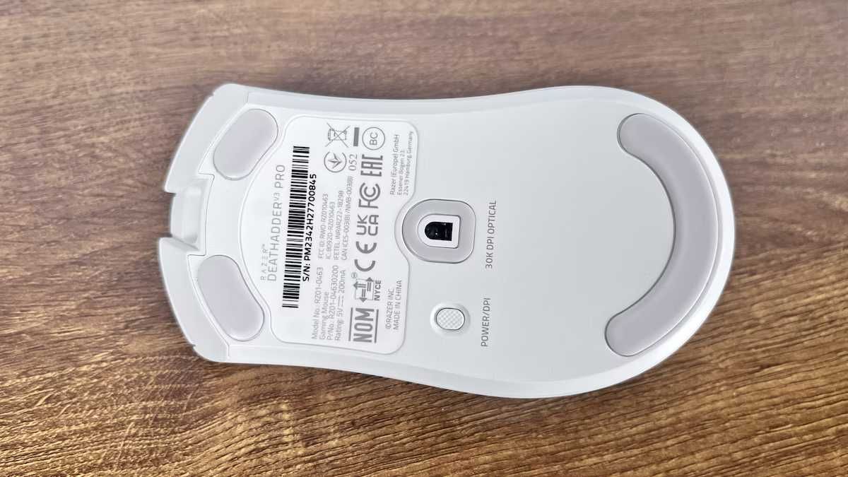 Rato Óptico Razer DeathAdder V3 Pro Wireless 30000DPI Branco