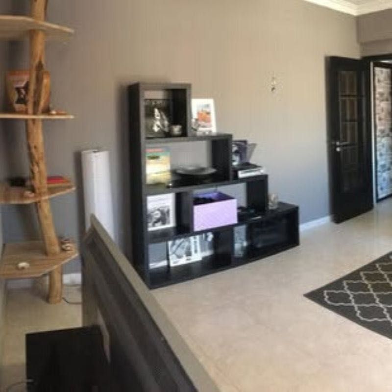 Apartamento T1 Mobilado para renda em Belas (Lisboa & Sintra)