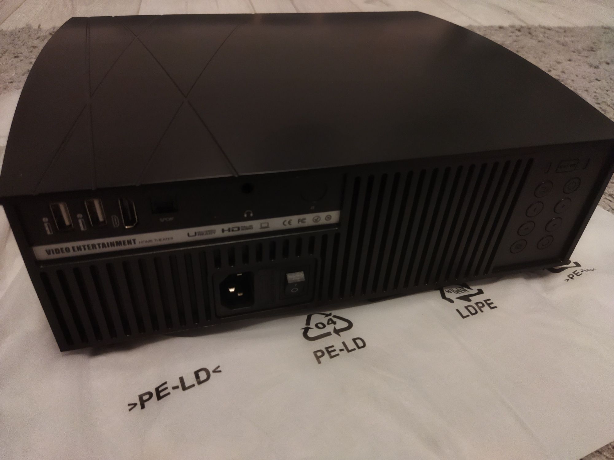 HD Проектор ViviBright F20