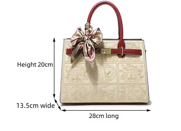 Сумка з вишивкою, нова, розмір - 28х13,5х20см