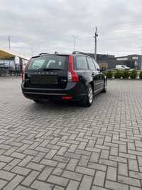 продаж авто Volvo V50