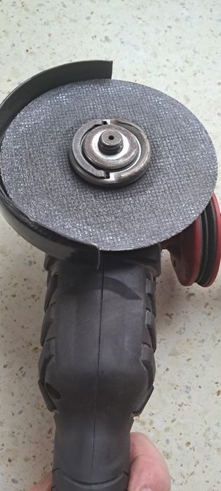 Szlifierka kątowa akumulatorowa