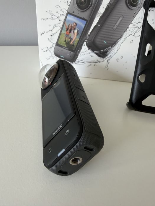 Câmara Insta360 X4 + Extras