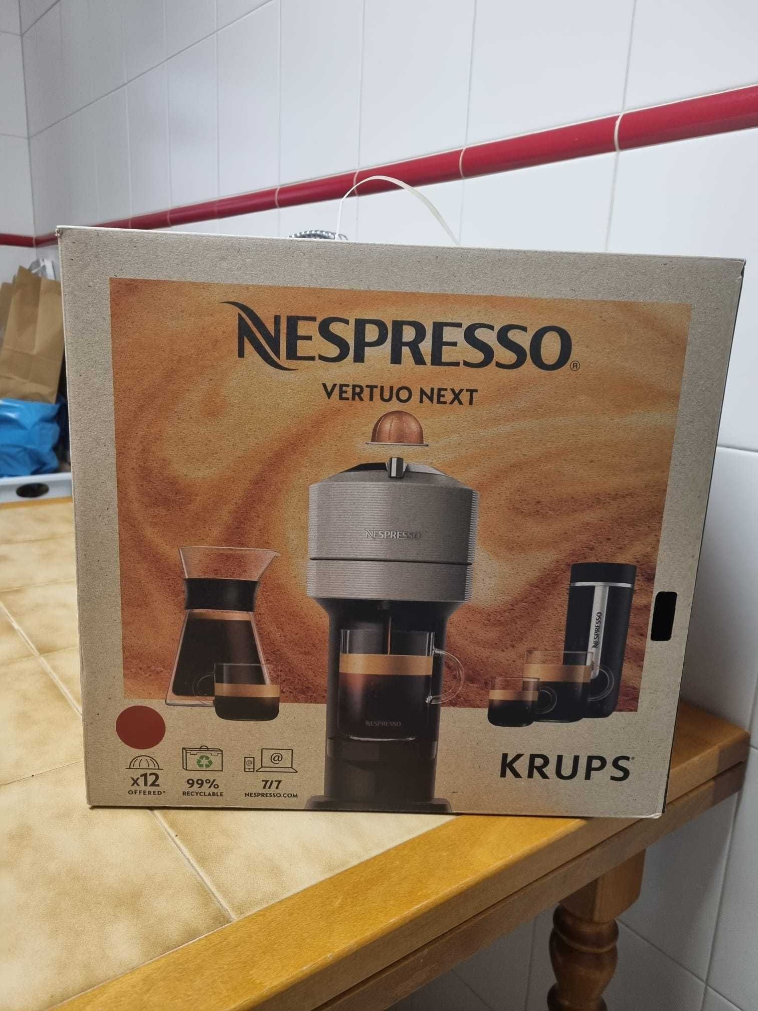 Maquina café Nespresso Vertuo next